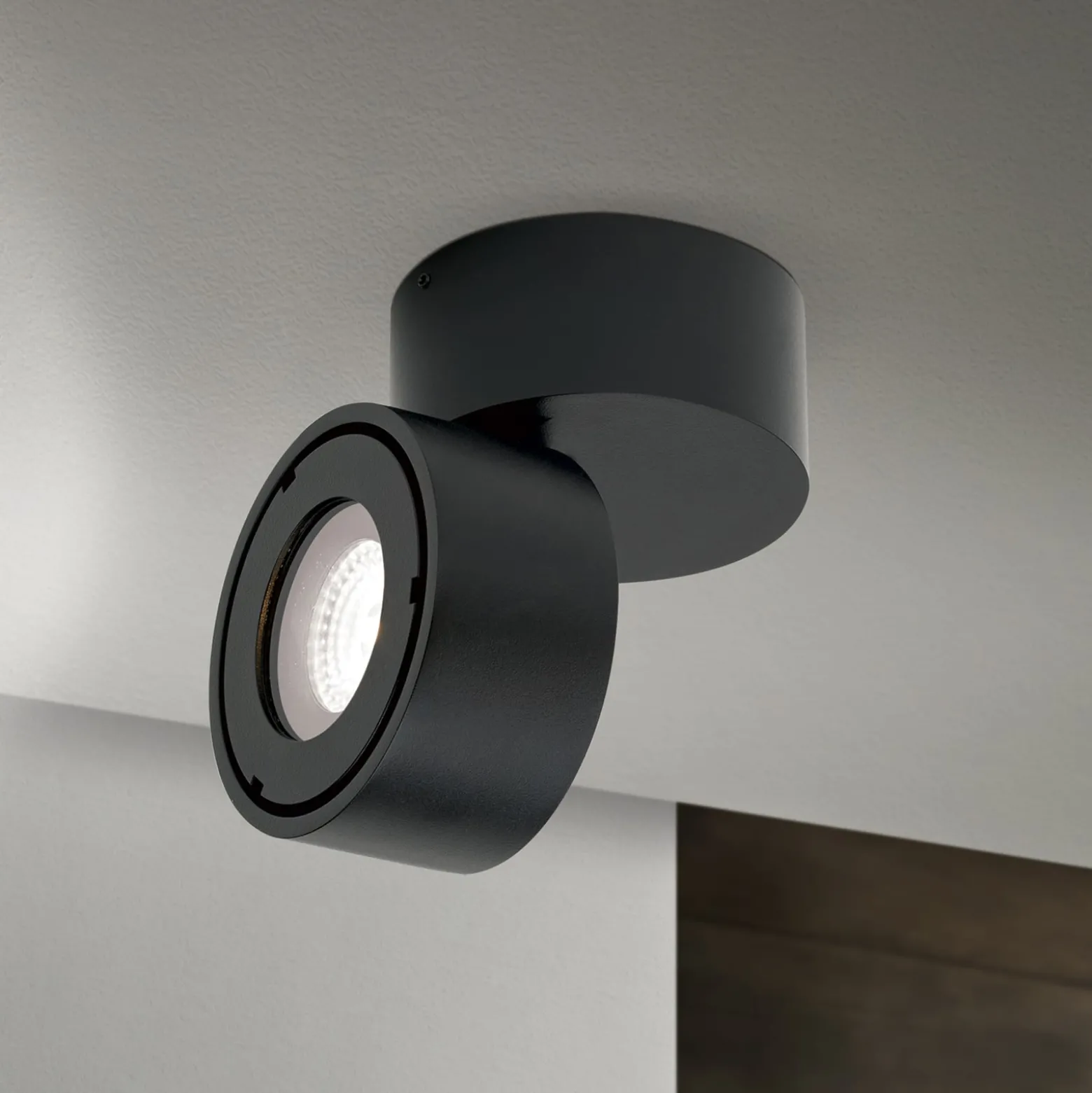 LED-Außenstrahler Harvey, schwarz, Ø 10 cm, Alu-Druckguss