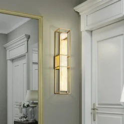 LED-Außenwandlampe BLAKLEY, gold/alabaster, Höhe 61 cm, IP44