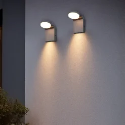 LED-Außenwandleuchte Adour, anthrazit, kippbar, CCT, IP44