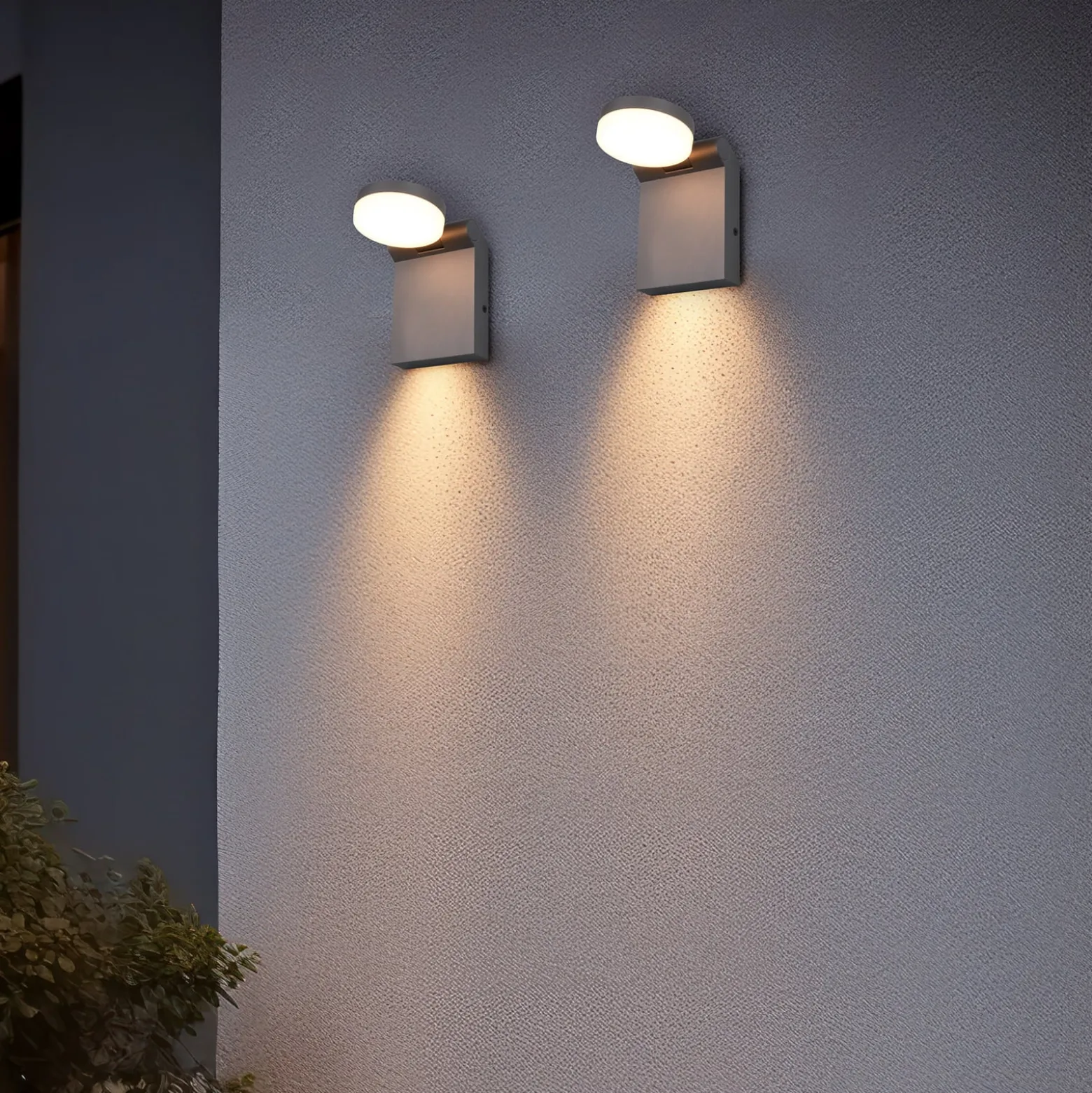 LED-Außenwandleuchte Adour, anthrazit, kippbar, CCT, IP44