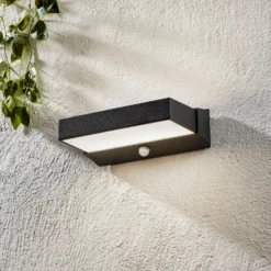LED-Außenwandleuchte Cuando mit Bewegungssensor