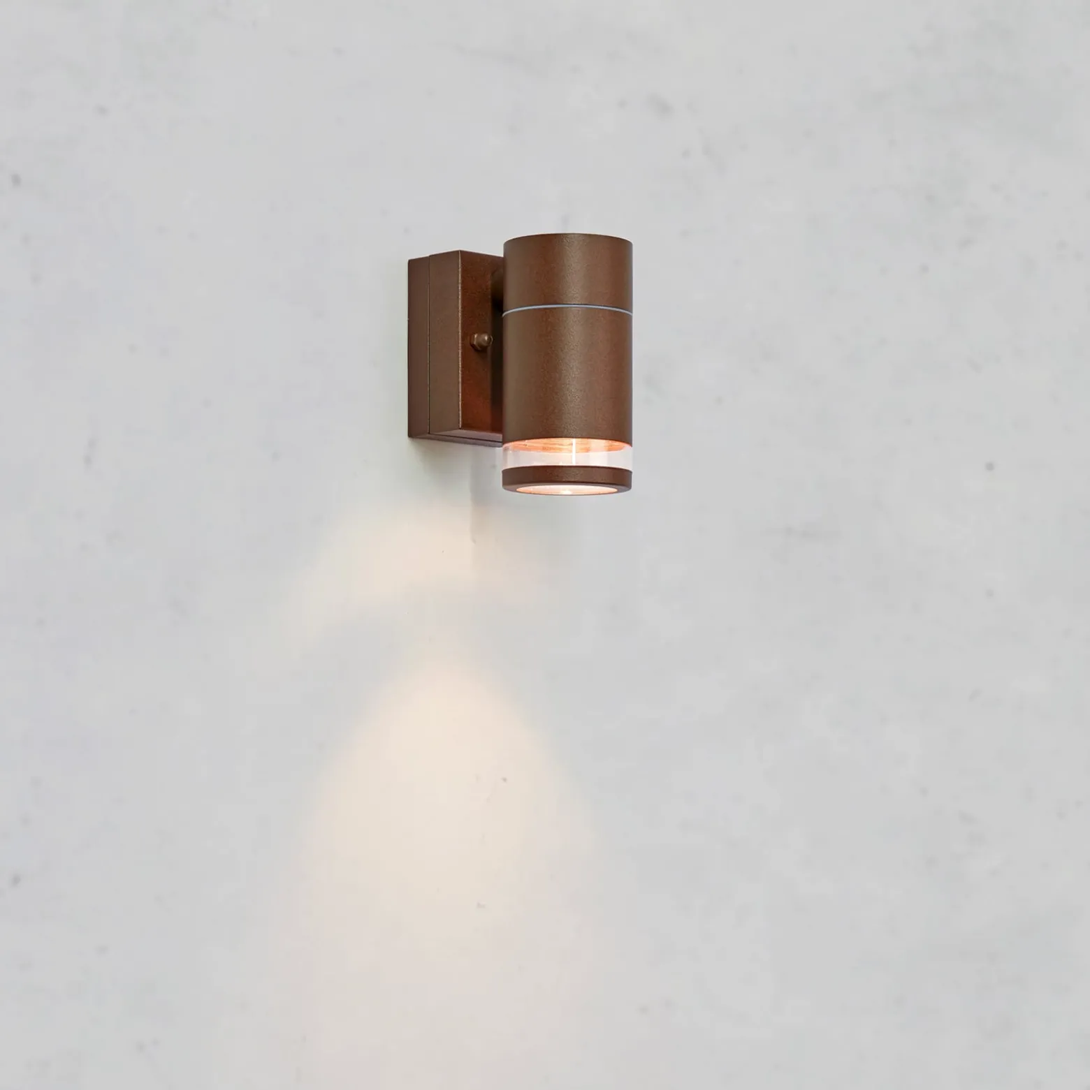 LED-Außenwandleuchte Luno, braun, 1-flg., IP65, dim.