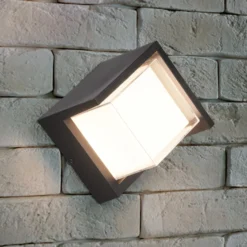 LED-Außenwandleuchte Puno, IP54, eckig