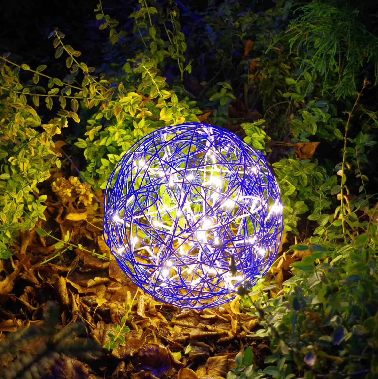 LED-3D-Design-Kugel Galax Fun, Ø 30 cm, blau