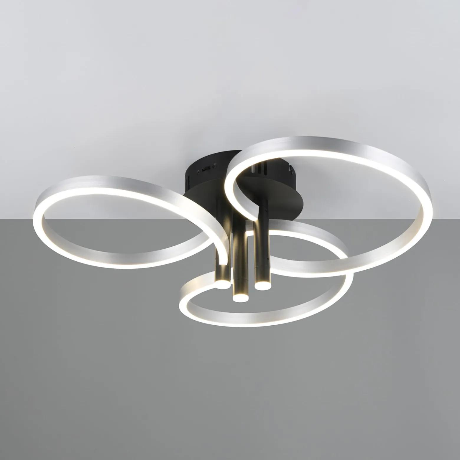LED-Deckenlampe Caruso, alu/schwarz, Ø 66 cm, Metall CCT dim
