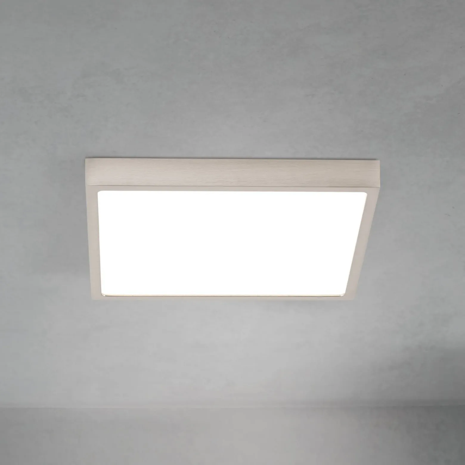 LED-Deckenlampe Disc, nickelfarben satiniert Länge 24 cm CCT