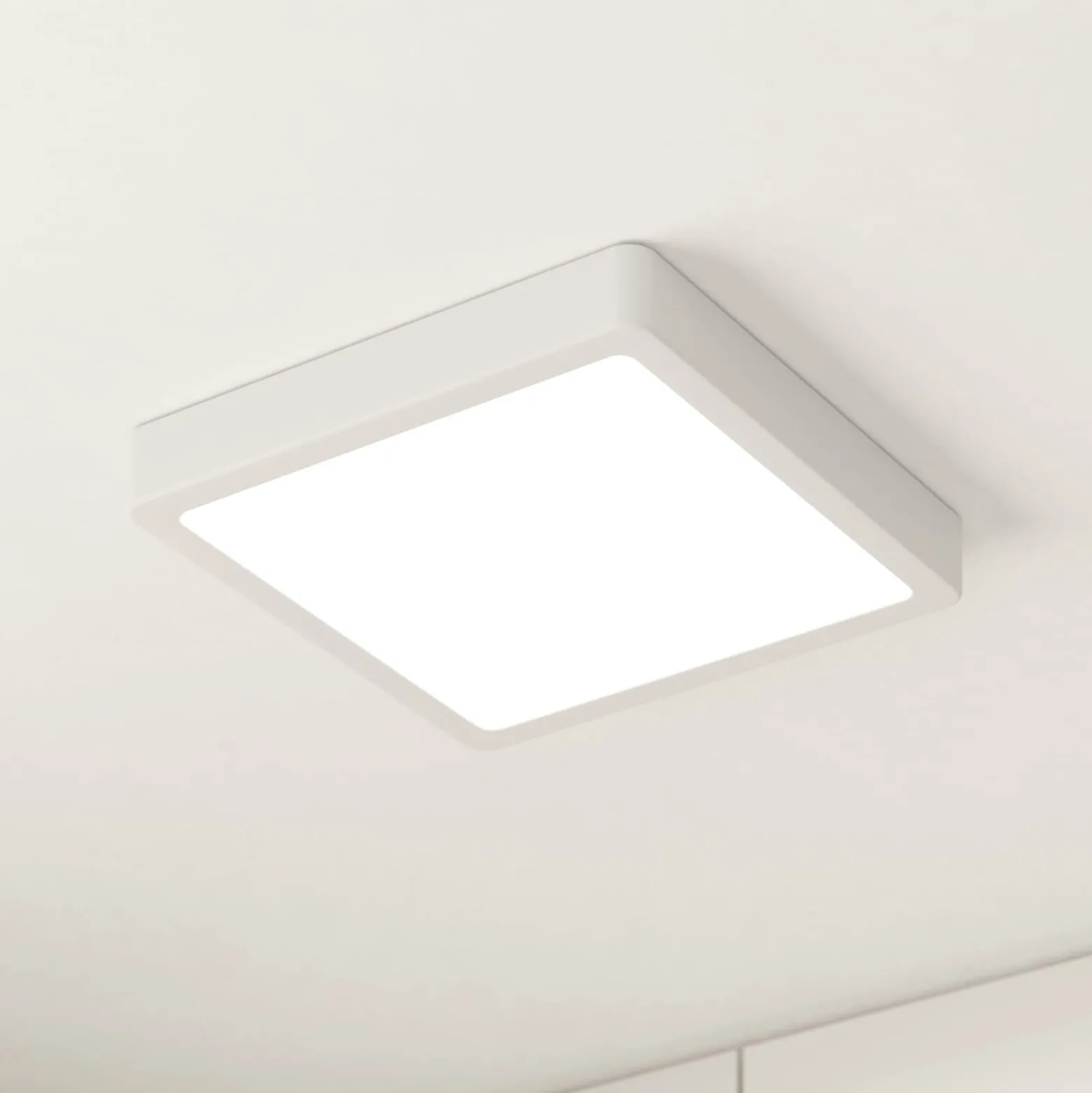 LED-Deckenlampe Fueva 5 IP44 3000K weiß 21x21cm