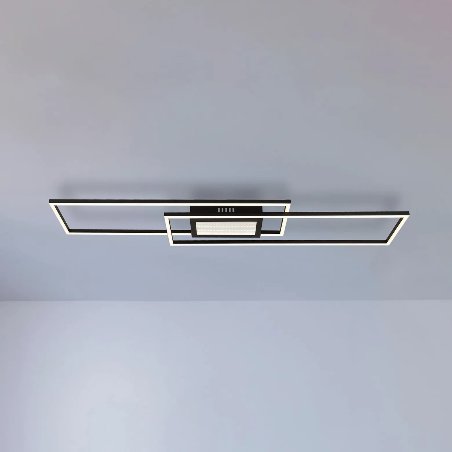 LED-Deckenlampe Saunders, Länge 96 cm, schwarz, 3D-Effekt