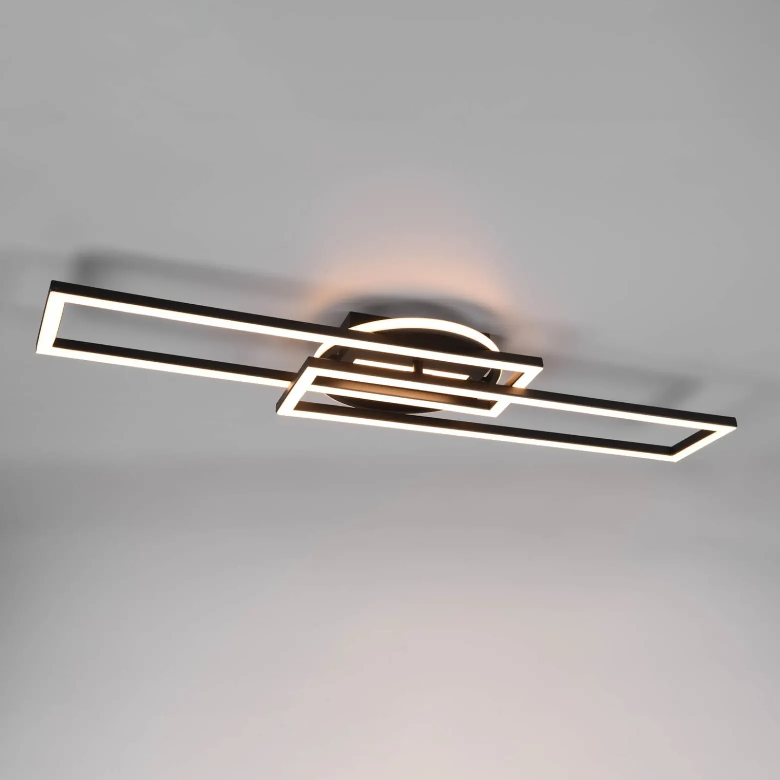 LED-Deckenlampe Twister, drehbar, Remote, schwarz