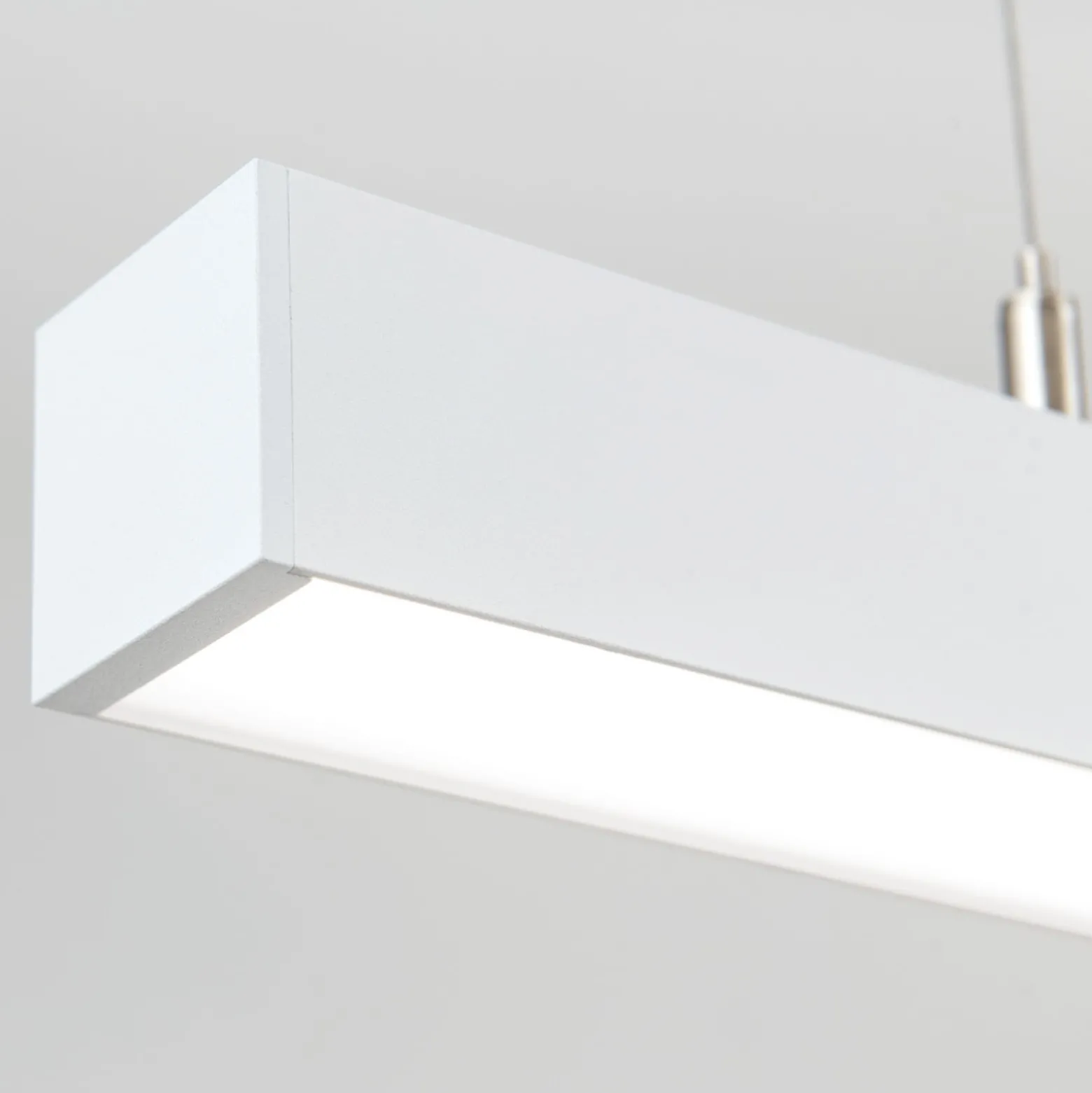 LED-Deckenleuchte Bounce, weiß, Länge 113 cm, CCT, Aluminium