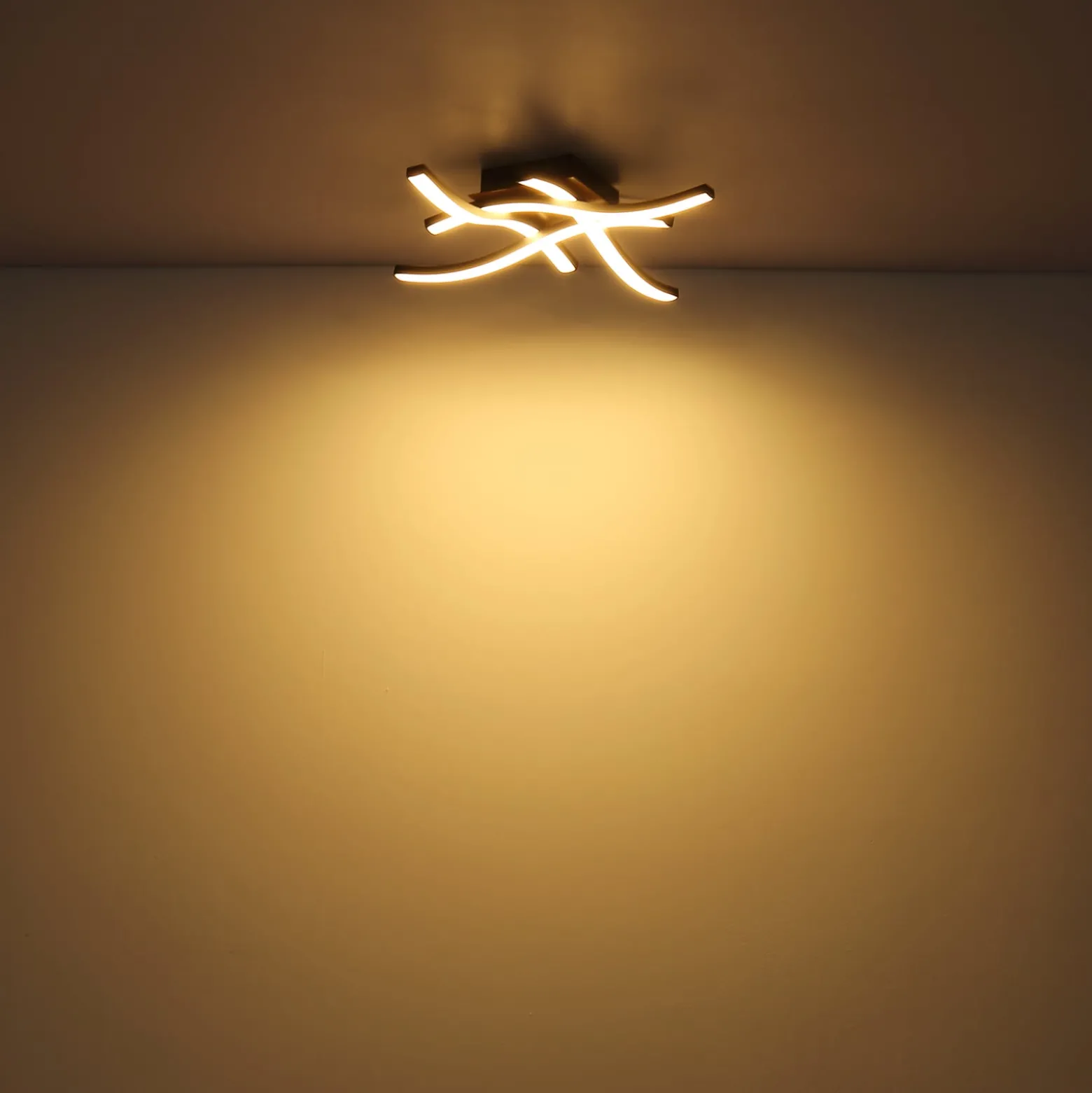 LED-Deckenleuchte Evita in Holzoptik