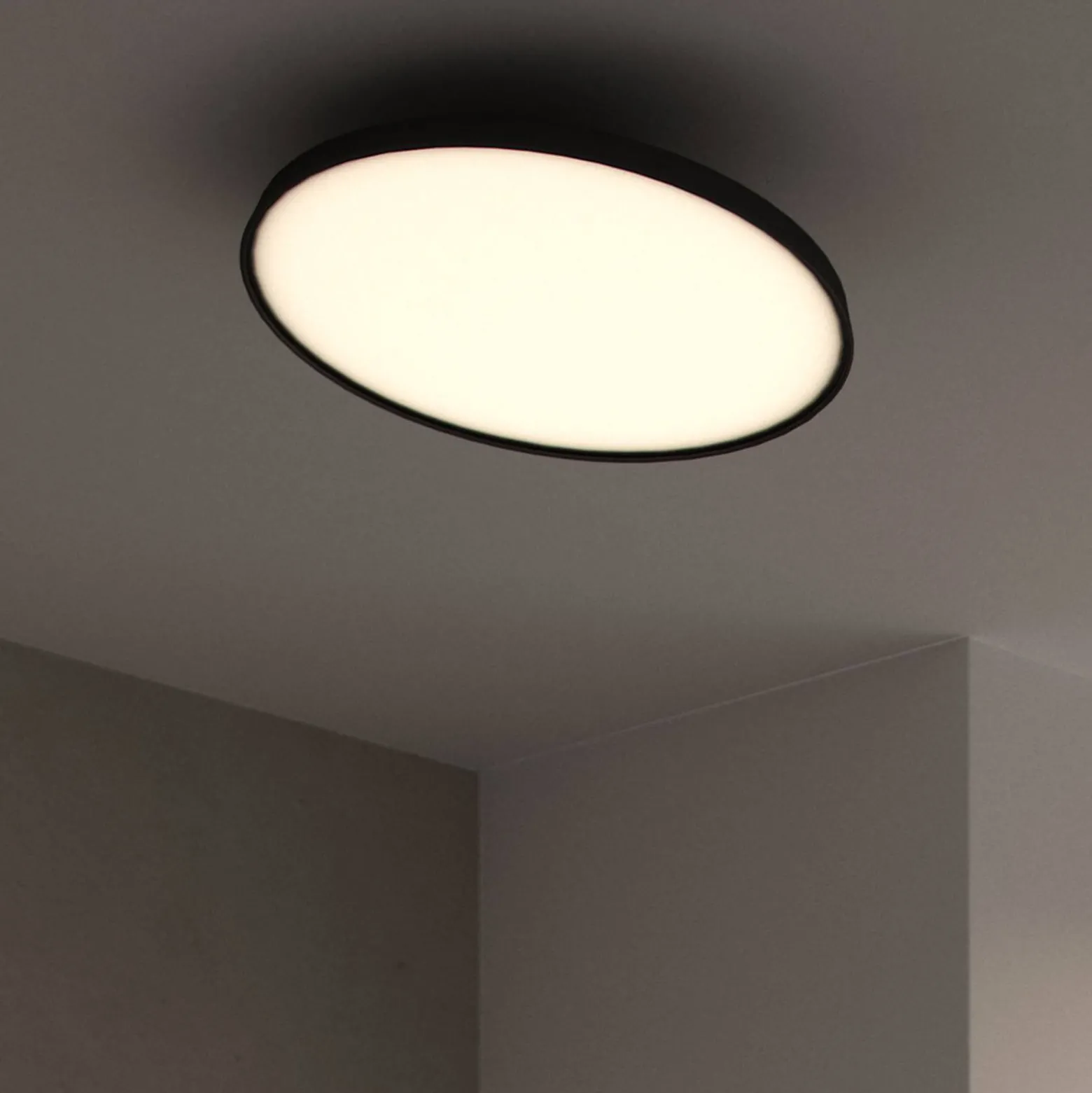 LED-Deckenleuchte Kaito Pro, schwarz, Ø 38,5 cm