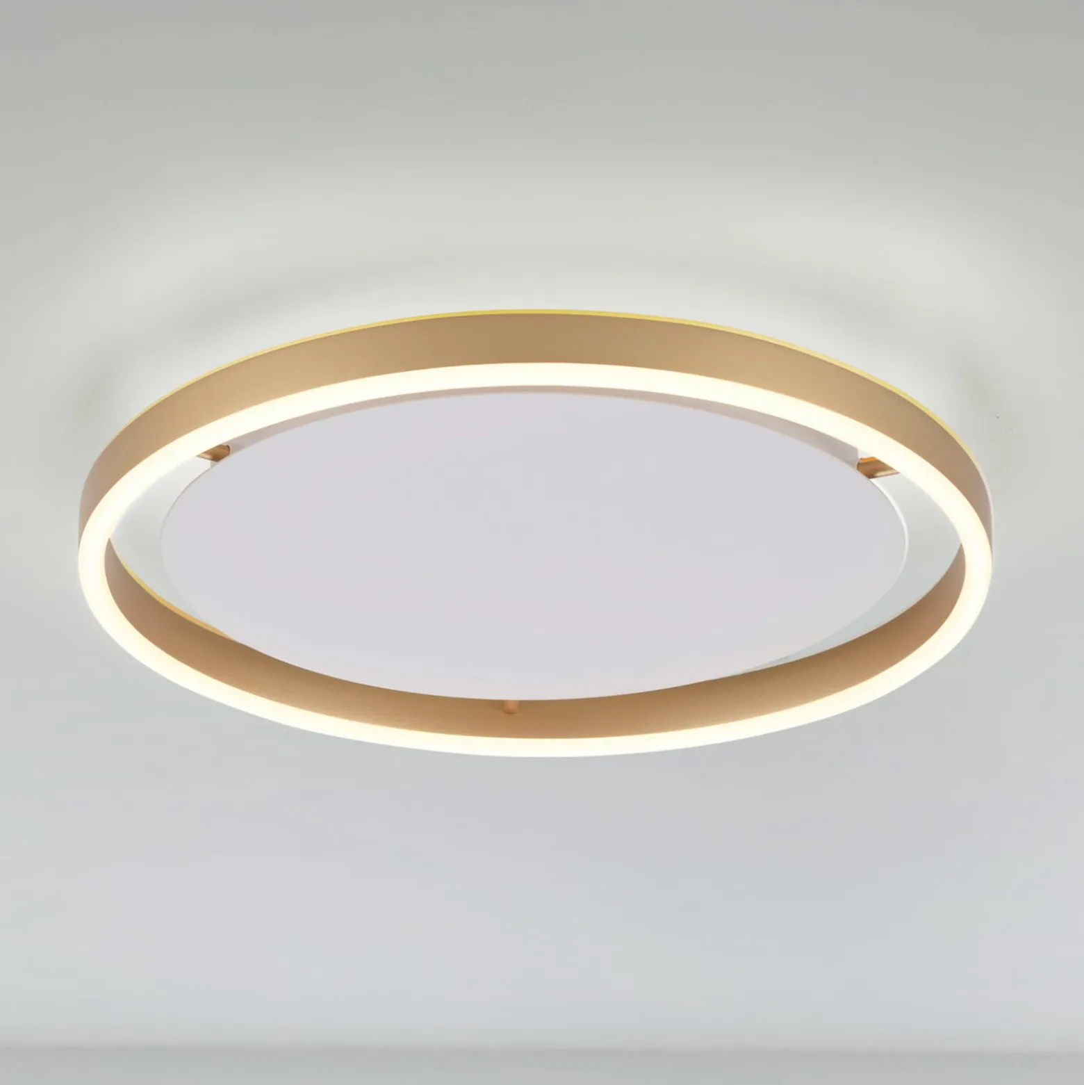 LED-Deckenleuchte Ritus, Ø 39,3cm messing matt