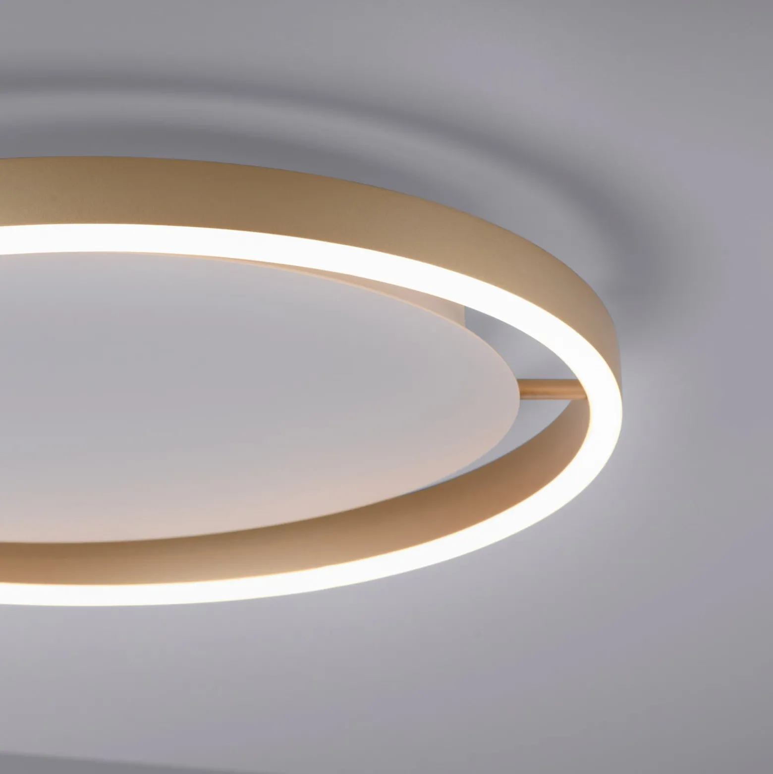 LED-Deckenleuchte Ritus, Ø 39,3cm messing matt