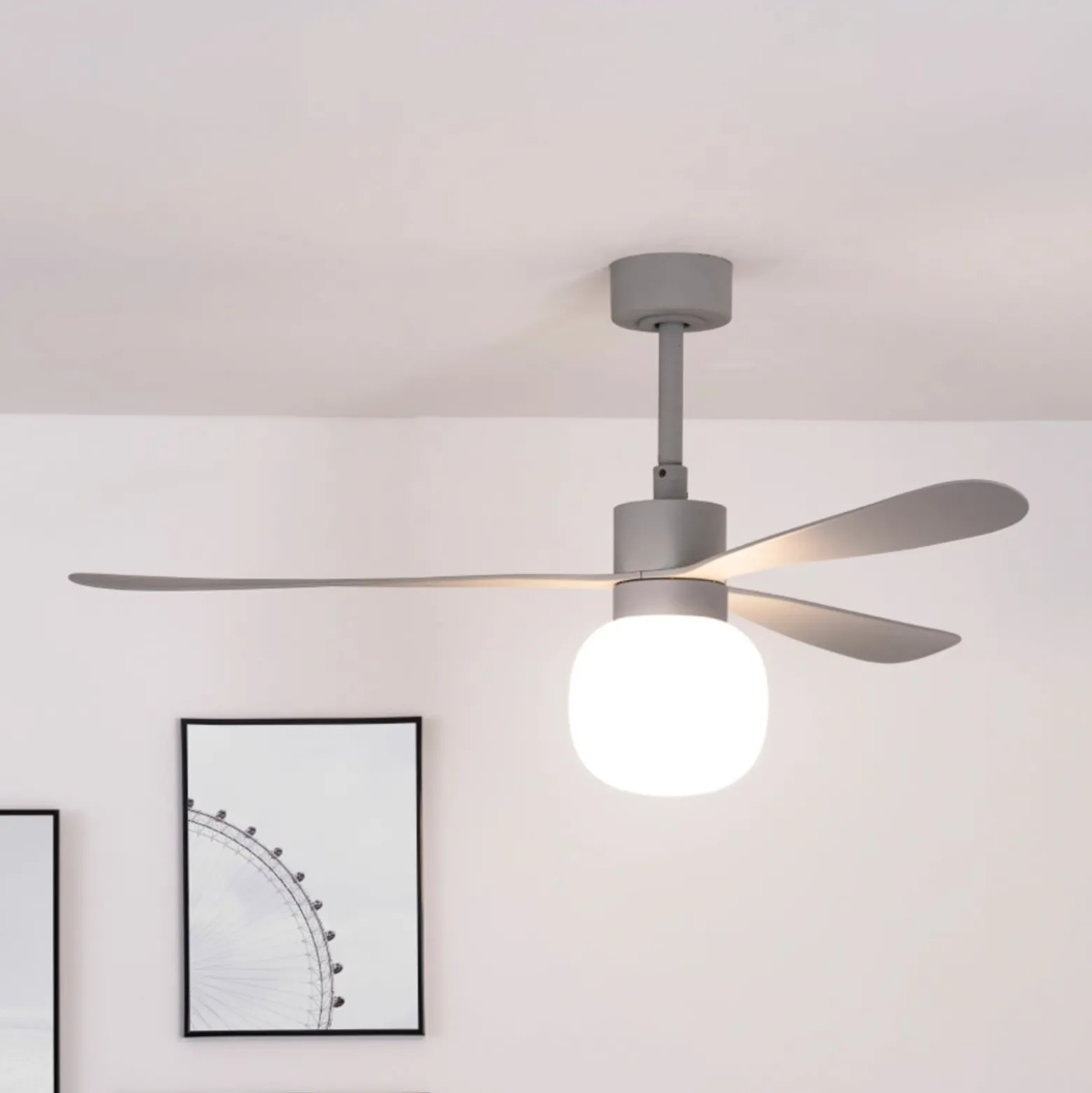 LED-Deckenventilator Amelia Ball L, grau, DC, leise, 132 cm