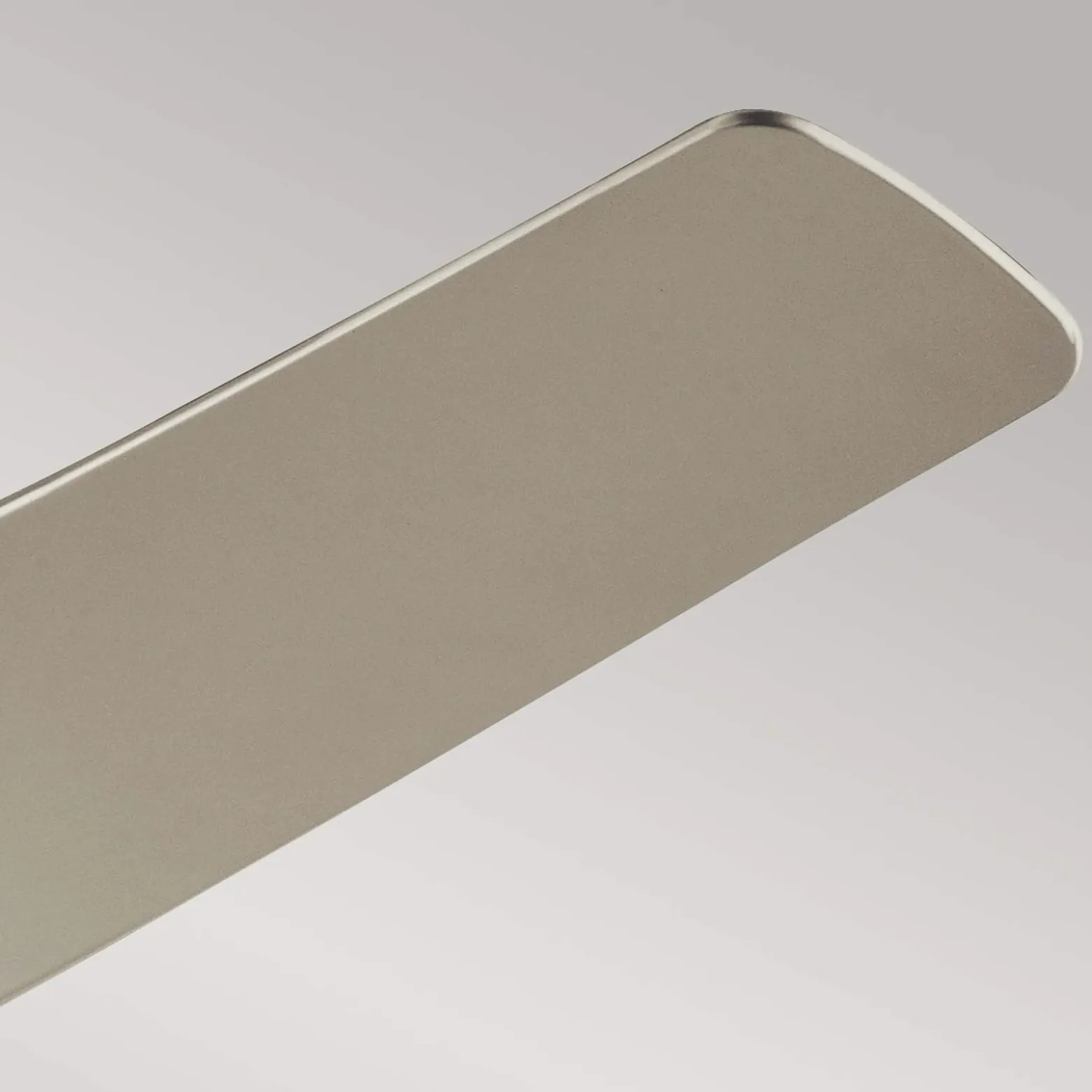 LED-Deckenventilator Phree 56, dreiflügelig, nickel