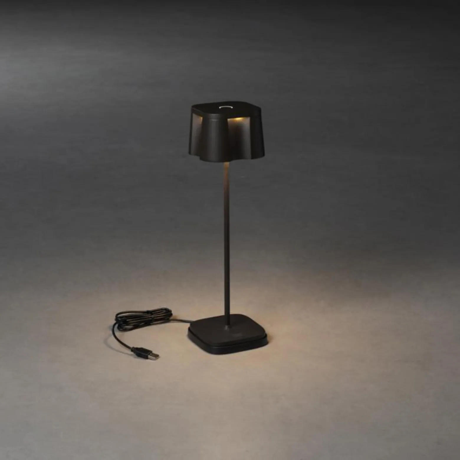 LED-Dekoleuchte Nice USB-Ladeanschluss, schwarz