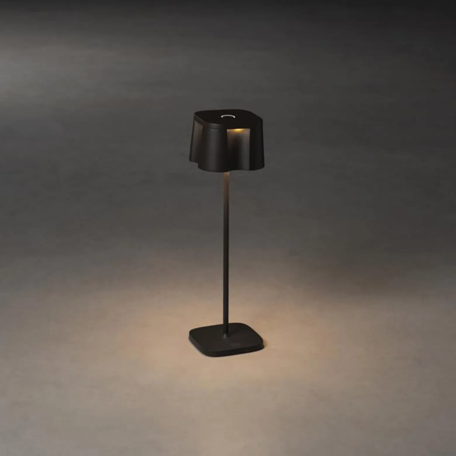 LED-Dekoleuchte Nice USB-Ladeanschluss, schwarz