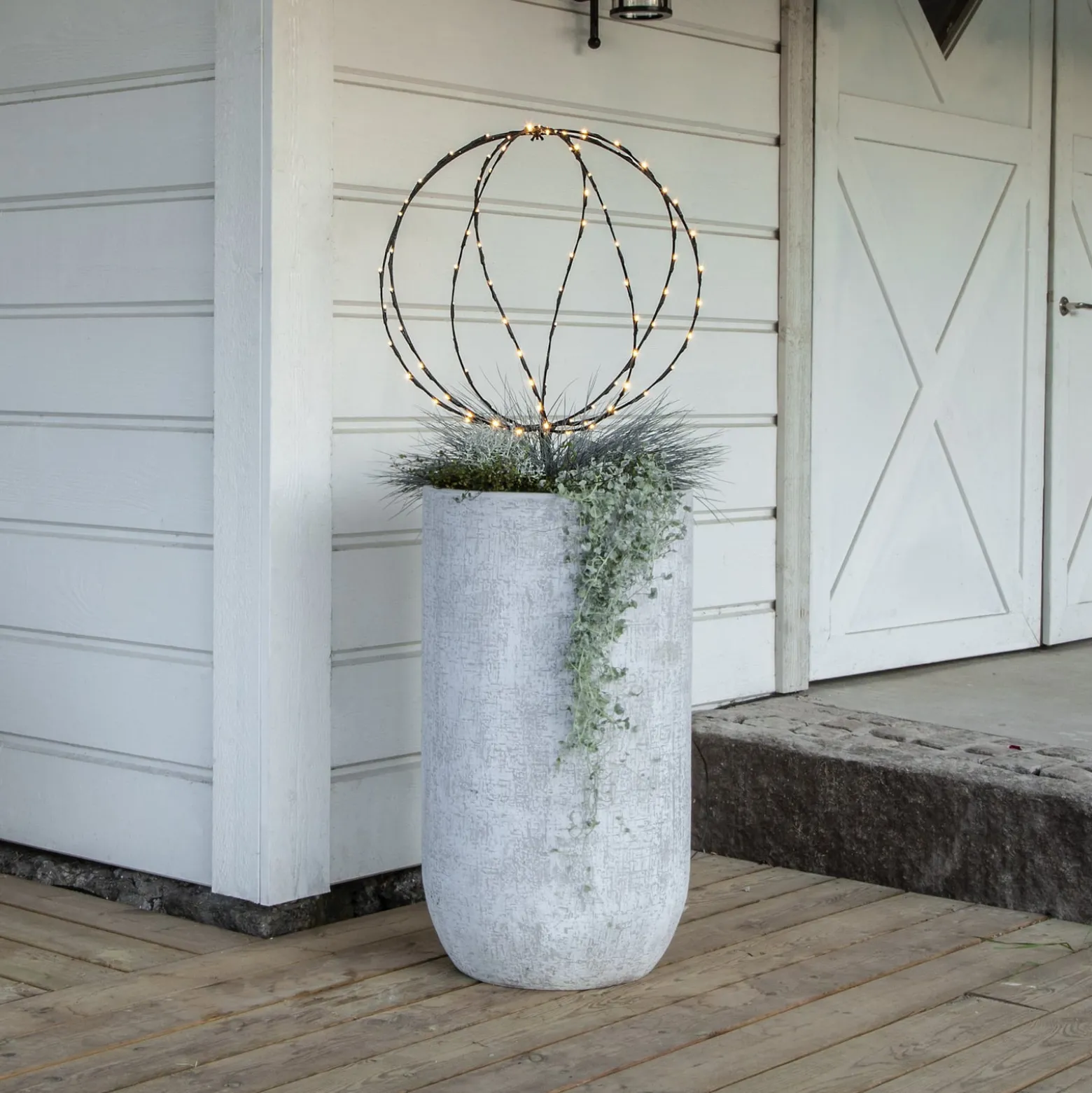 LED-Erdspießleuchte Sphere, Ø 50 cm, schwarz Metall Batterie