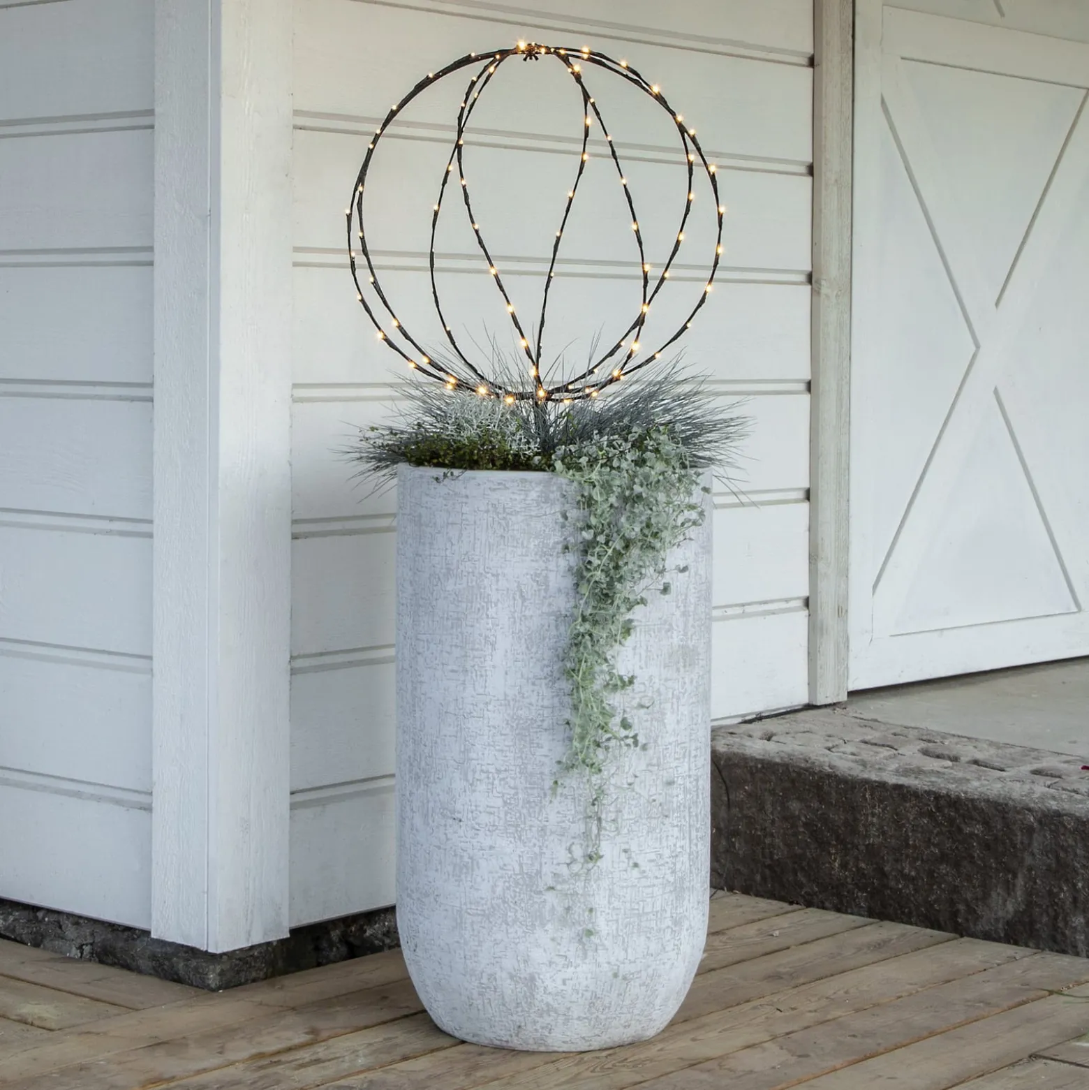 LED-Erdspießleuchte Sphere, Ø 50 cm, schwarz Metall Batterie
