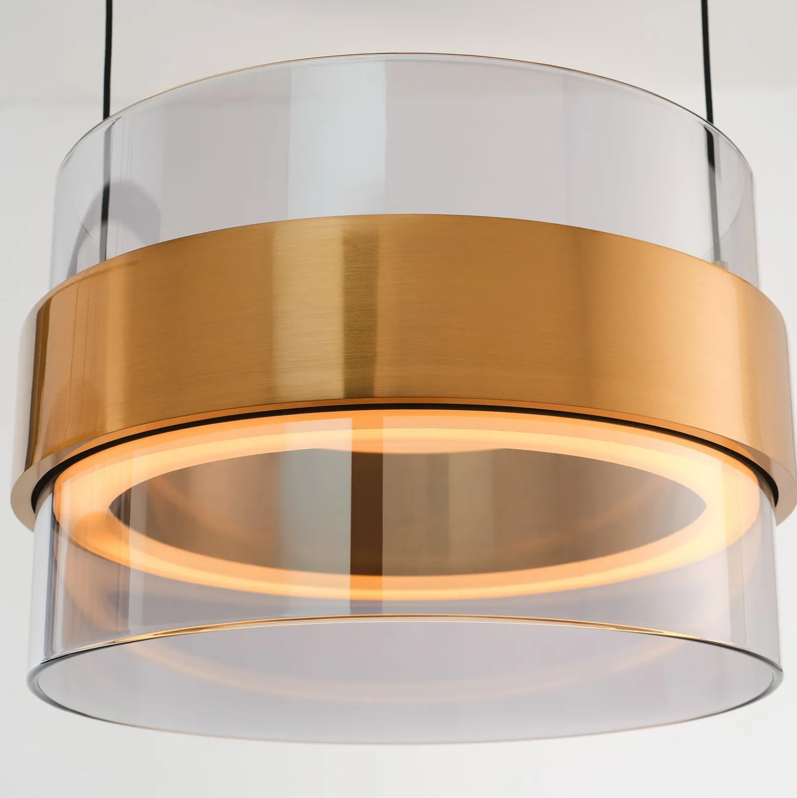LED-Hängelampe Inside, messingfarben/rauchgrau, Ø 22 cm