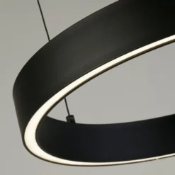 LED-Hängelampe Layla, schwarz, Ø 44 cm CCT, höhenverstellbar