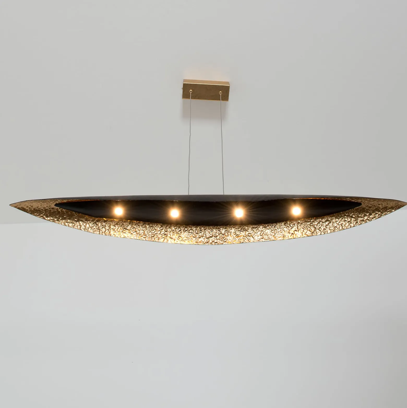 LED-Hängeleuchte Chiasso, schwarz-braun/gold
