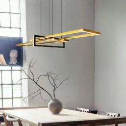 LED-Hängeleuchte Salinas, messingfarben, Metall, 110 cm lang