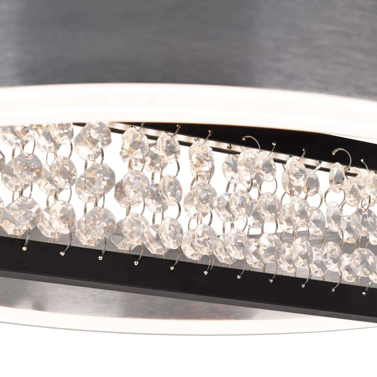 LED-Hängeleuchte Yvaris, silber, CCT, Fernbedienung