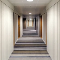 LED-Leuchte FR 65/205 An-/Einbau, chrom, 2.700K