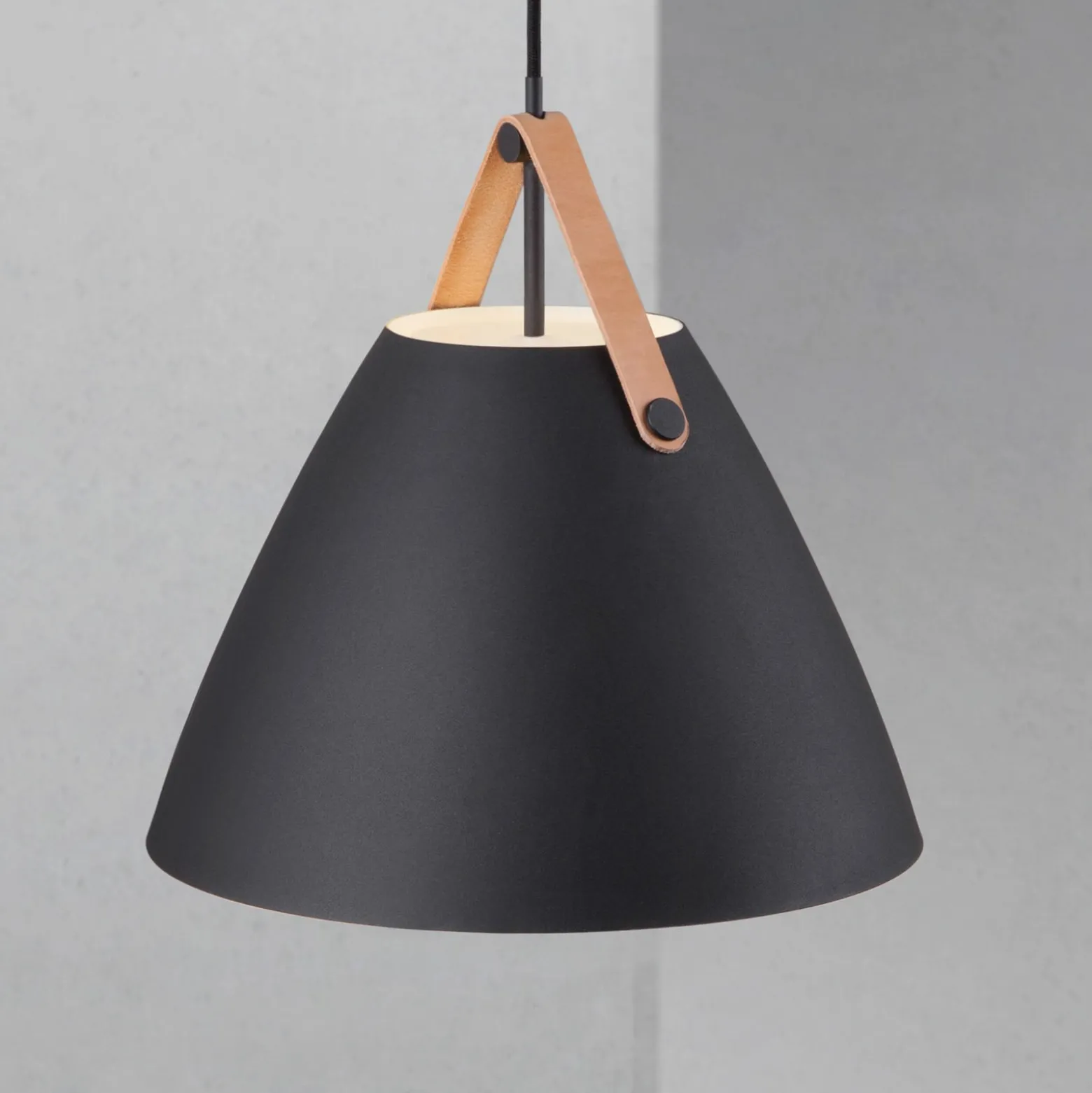 LED-Pendelleuchte Strap 36, schwarz