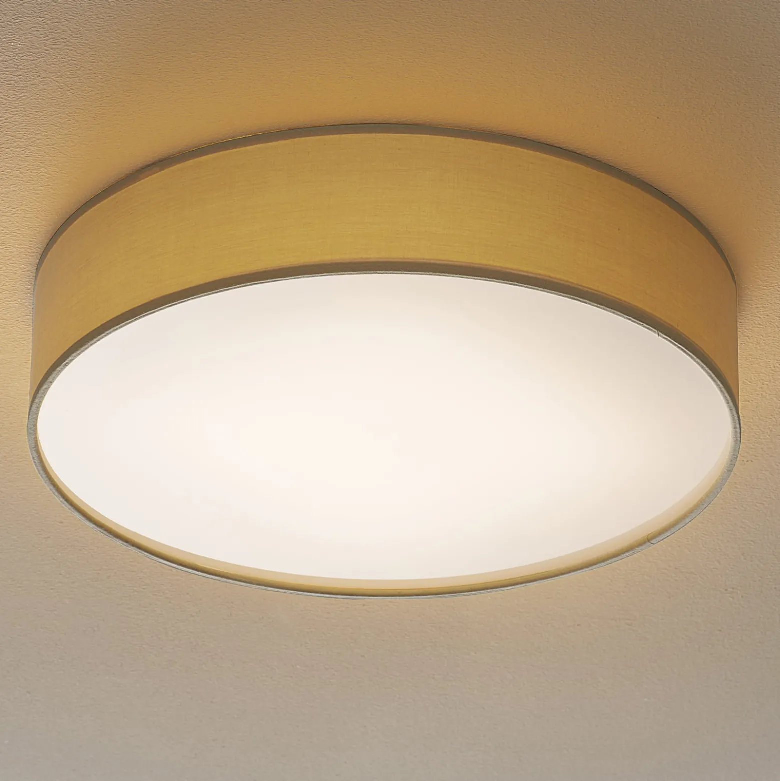 LEDS-C4 Bol LED-Deckenleuchte mit Stoffschirm