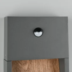LED-Sensor-Außenwandlampe SALMON, Holzoptik, Höhe 33 cm IP44