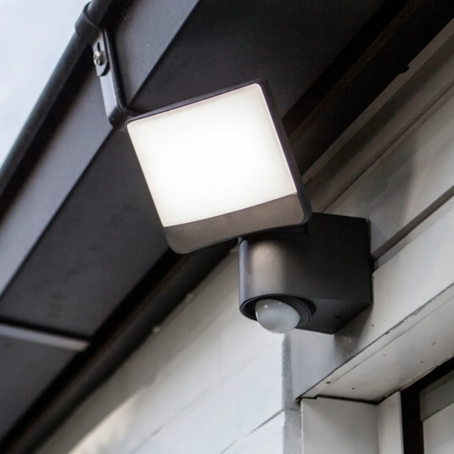 LED-Sensor-Außenwandstrahler SUNSHINE, 15 cm dunkelgrau IP44