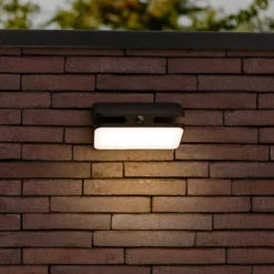 LED-Solar-Außenwandlampe AERO, schwarz, 21 cm, Sensor, IP54
