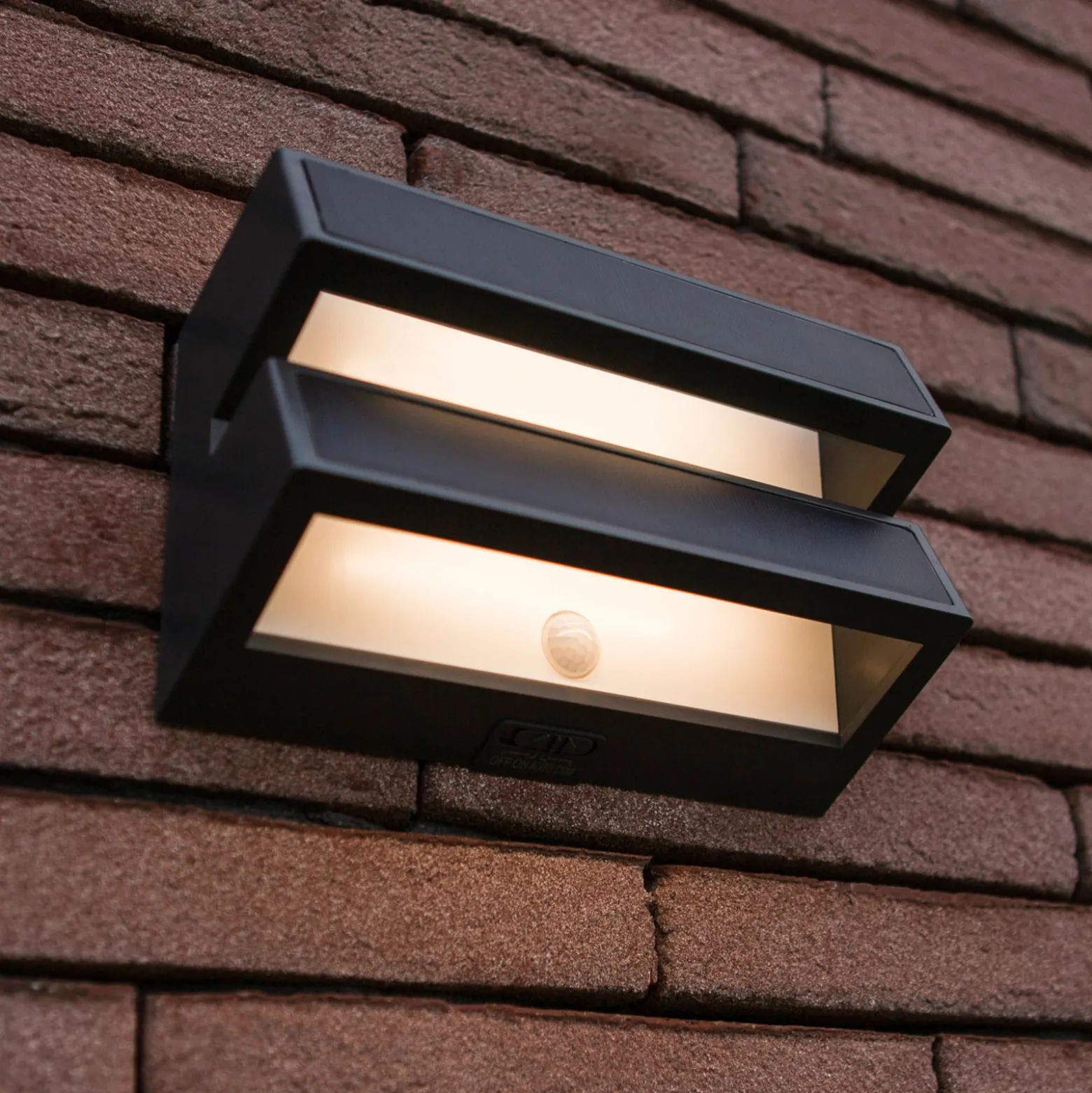 LED-Solar-Außenwandlampe BARLO, dunkelgrau 21 cm Sensor IP54