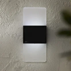 LED-Solar-Außenwandleuchte Wally, 14x6 cm weiß gefrostet CCT