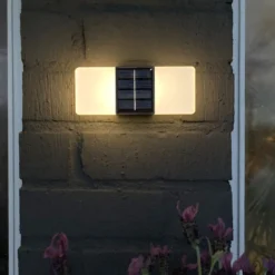 LED-Solar-Außenwandleuchte Wally, 14x6 cm weiß gefrostet CCT