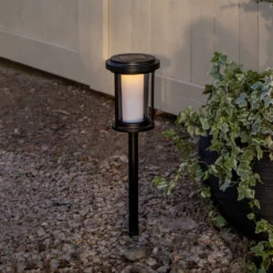 LED-Solar-Erdspießleuchte Alippa, schwarz, Höhe 44 cm Metall