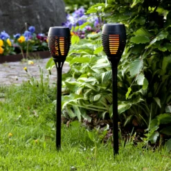 LED-Solar-Erdspießleuchte Flame, 2er-Set