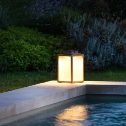 LED-Solarlaterne Tradition aus Teakholz Höhe 40 cm