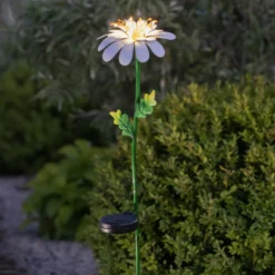 LED-Solarleuchte Daisy in Gänseblümchenform