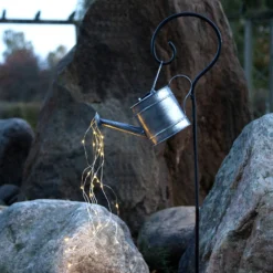 LED-Solarleuchte Dew Drop Water Can