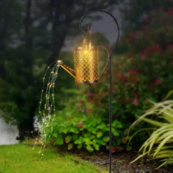 LED-Solarleuchte 336523, gold, Gießkanne, Erdspieß, Metall