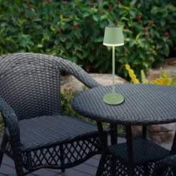 LED-Solarleuchte Metall, hellgrün, Höhe 41 cm, IP44