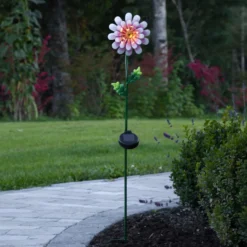 LED-Solarleuchte Pink Daisy in Blumen-Form