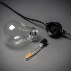 LED-Solar-Lichterkette Party, 4,2W, bernstein, IP44, 1800K