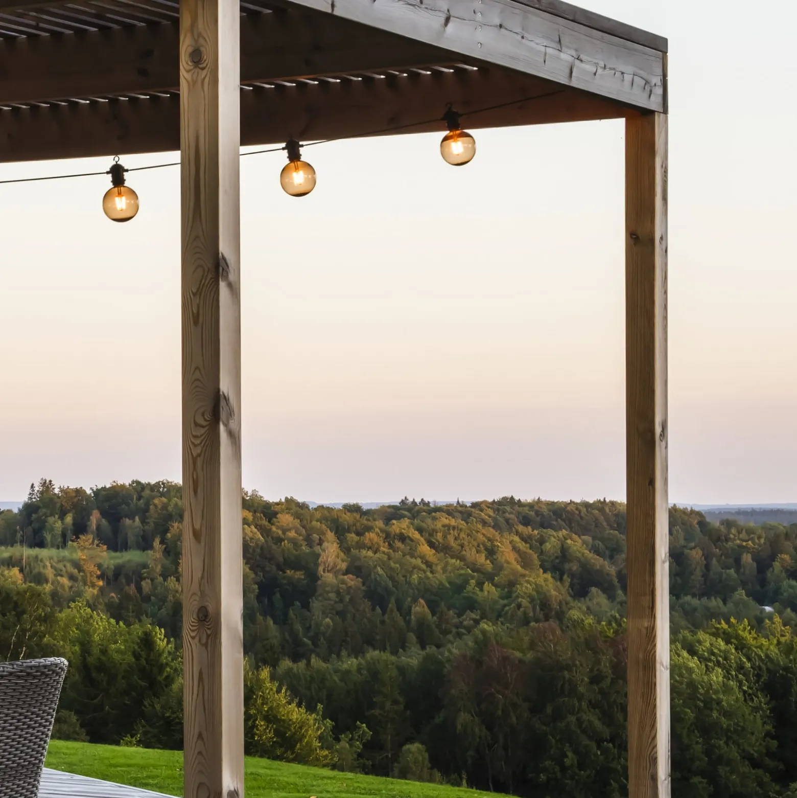 LED-Solar-Lichterkette Party, 7W, braun, IP44, 1800K