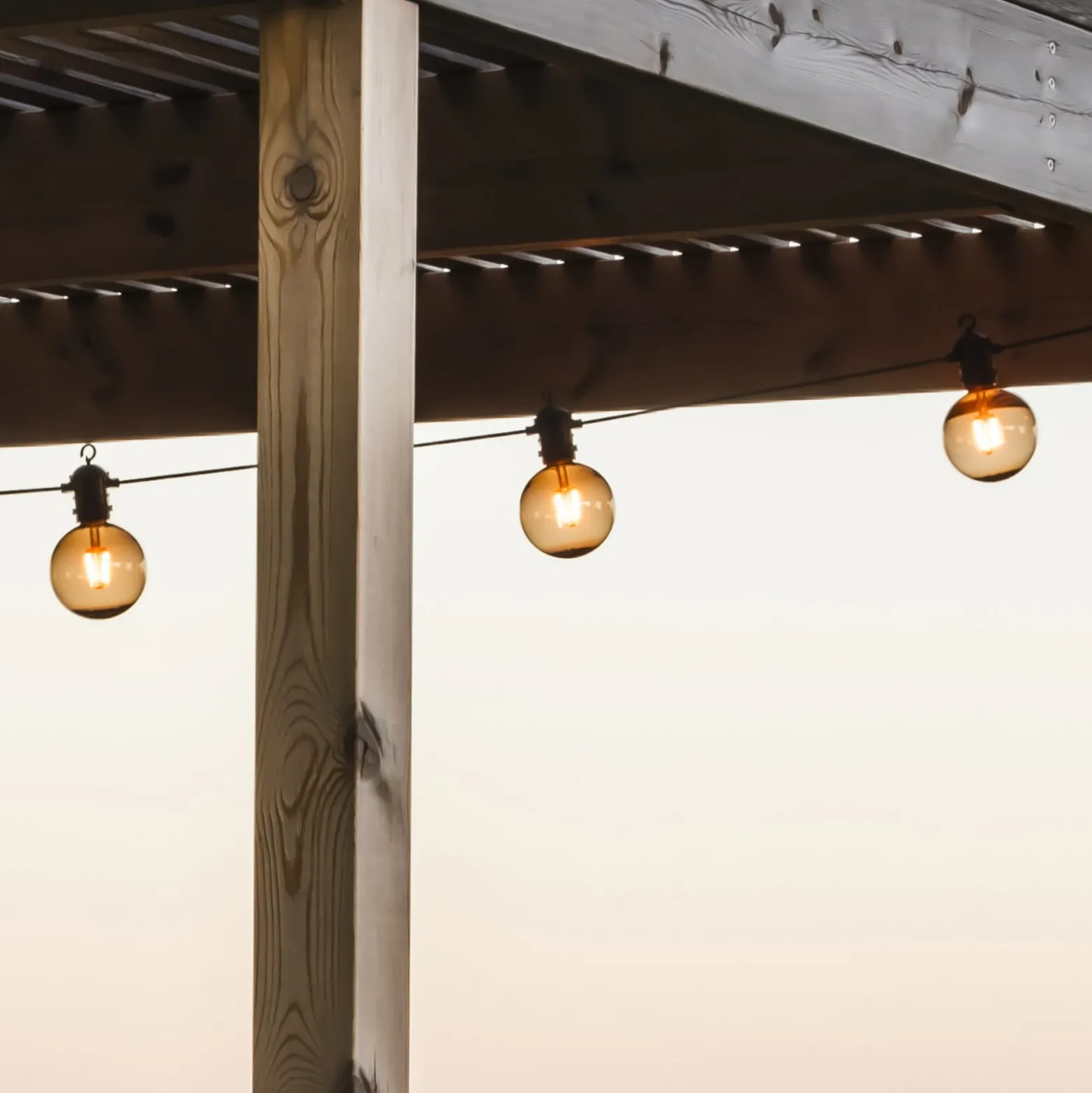 LED-Solar-Lichterkette Party, 7W, braun, IP44, 1800K
