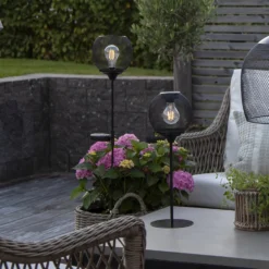 LED-Solartischlampe Sunlight mit Netzgeflecht